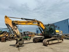 2011 JCB JS240NLC crawler excavator side view