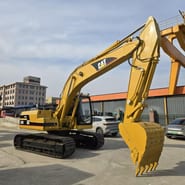 2020 Caterpillar 320BL crawler excavator, side view 2020 Caterpillar 320BL crawler excavator, side view