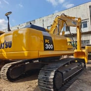 2024 Komatsu PC300 crawler excavator, rear three-quarter view 2024 Komatsu PC300 crawler excavator, rear three-quarter view