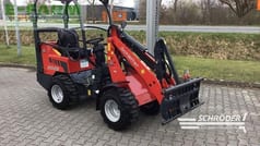 2024 Schäffer 2028-2 mini excavator, three-quarter front view 2024 Schäffer 2028-2 mini excavator, three-quarter front view