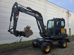2020 Volvo EW60E wheel excavator, side profile view