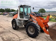 2009 Atlas AR 95 wheel loader, side view
