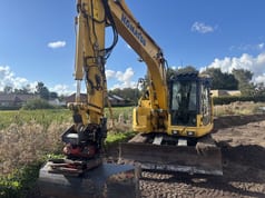 2016 Komatsu PC138US-11 crawler excavator front view