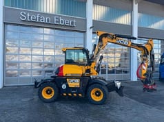2024 JCB HYDRADIG PRO wheel excavator, side view