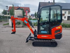 2014 Takeuchi KX 016-4 mini excavator side view