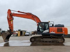 2018 Hitachi Zaxis 300LC crawler excavator, side view