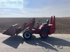 1993 Weidemann 917D M mini excavator, side view 1993 Weidemann 917D M mini excavator, side view