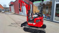 Mole M16ZT mini excavator, side view