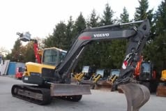 2015 Volvo ECR88D crawler excavator, front three-quarter view