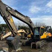 Volvo EC220E Crawler Excavator, front three-quarter view