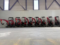 2024 JPC HT-12 mini excavator row
