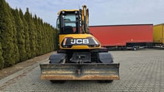2016 JCB Hydradig 110W wheel excavator, front view with blade