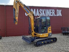 XCMG XE55E mini excavator, side view