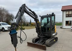 2013 Volvo EC27C crawler excavator, front three-quarter view