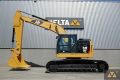 2015 Caterpillar 335FLCR crawler excavator side view