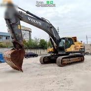 2021 Volvo EC480DL crawler excavator, front three-quarter view 2021 Volvo EC480DL crawler excavator, front three-quarter view