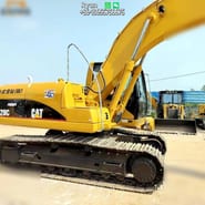 2018 Caterpillar 320C crawler excavator, side profile view