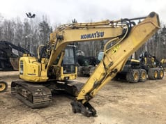 2011 Komatsu PC138US-8 crawler excavator, side view