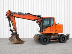 2014 Liebherr A918 wheel excavator, side view