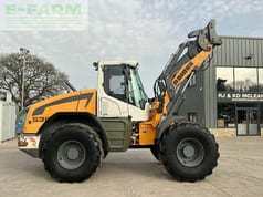 2014 Liebherr L 538 wheel loader side view 2014 Liebherr L 538 wheel loader side view