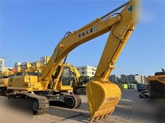 2016 Komatsu PC350-7 crawler excavator, side view