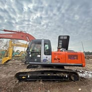 Hitachi Zaxis 240G crawler excavator side view Hitachi Zaxis 240G crawler excavator side view