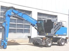 2019 Fuchs MHL320F material handler, side view