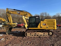 2021 Caterpillar 320GC crawler excavator side view 2021 Caterpillar 320GC crawler excavator side view