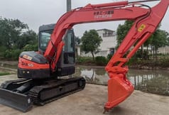 Hitachi Zaxis 55 mini excavator side view