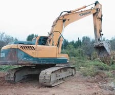 2026 Hyundai R225LC-9T crawler excavator, rear three-quarter view
