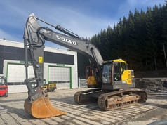 2019 Volvo ECR355EL crawler excavator, side view
