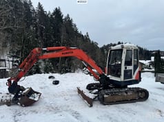 2002 Kubota KX161-2 crawler excavator, side view