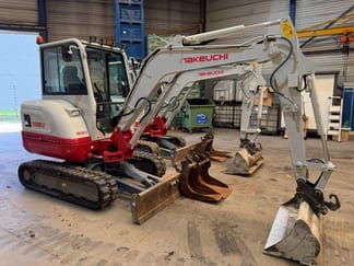 2023 Takeuchi TB235-2 Mini-pelle