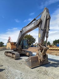 2016 Volvo EC300ENL Crawler Excavator