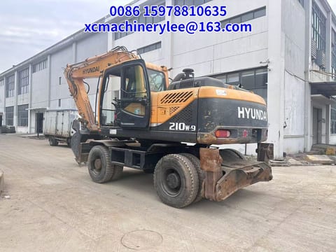 2022 Hyundai R210W-9 wheel excavator rear three-quarter view 2022 Hyundai R210W-9 wheel excavator rear three-quarter view