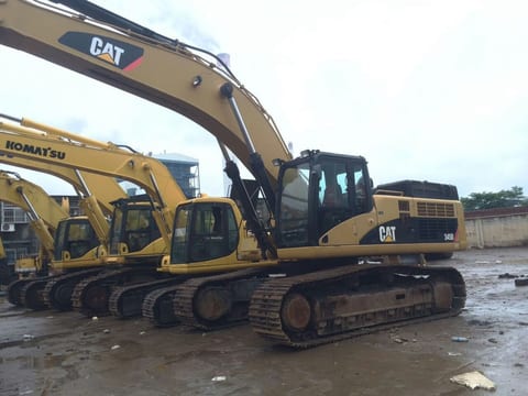 2019 Caterpillar 345D crawler excavator side view