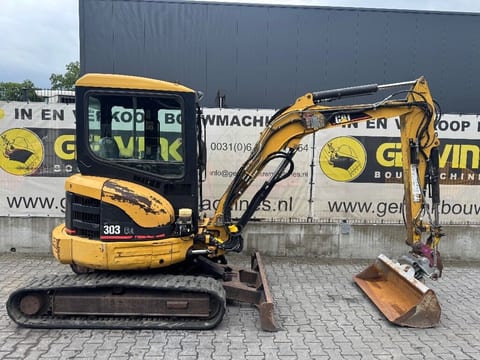 2001 Caterpillar 303CR Mini Excavator 2001 Caterpillar 303CR Mini Excavator