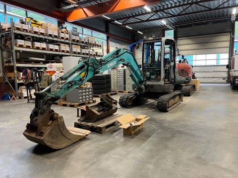 2001 Kobelco SK35SR-2