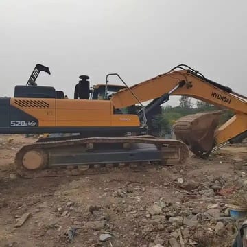 2014 Hyundai 520LC-9S crawler excavator side view