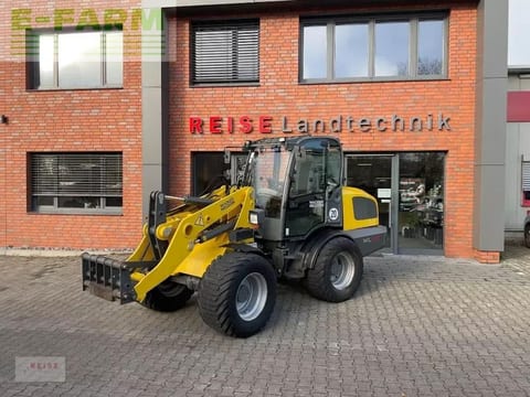 2016 Weidemann WL 60 wheel loader, side view 2016 Weidemann WL 60 wheel loader, side view