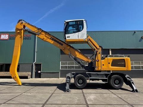 2017 Liebherr LH30 M Material Handler