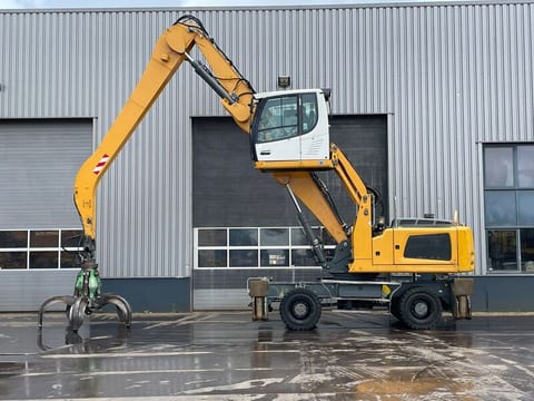 2018 Liebherr LH30 M Material Handler