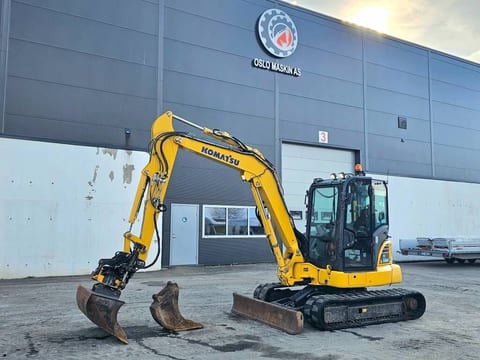 2020 Komatsu PC58MR-5E0 crawler excavator, side view