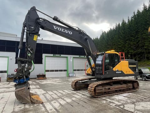 2020 Volvo EC300EL Crawler Excavator