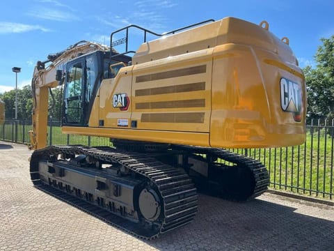2022 Caterpillar 352-07 Crawler Excavator