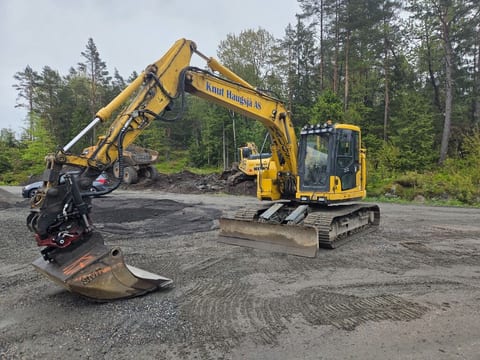 2022 Komatsu 138US