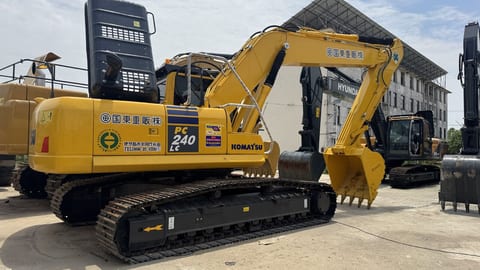 2023 Komatsu PC240-8 Crawler Excavator 2023 Komatsu PC240-8 Crawler Excavator