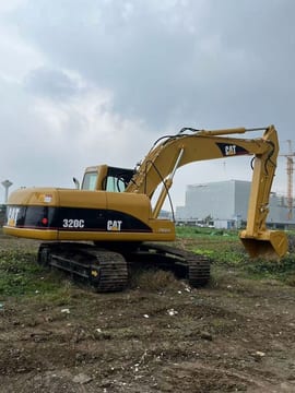 2021 Caterpillar 320C crawler excavator, side profile view