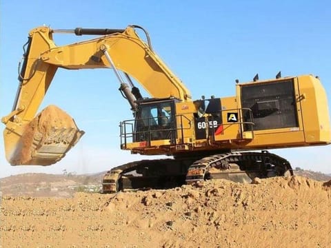 2019 Caterpillar 6015B crawler excavator side view