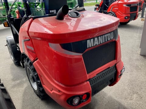 2023 Manitou MLA 4-50 H mini excavator rear view 2023 Manitou MLA 4-50 H mini excavator rear view